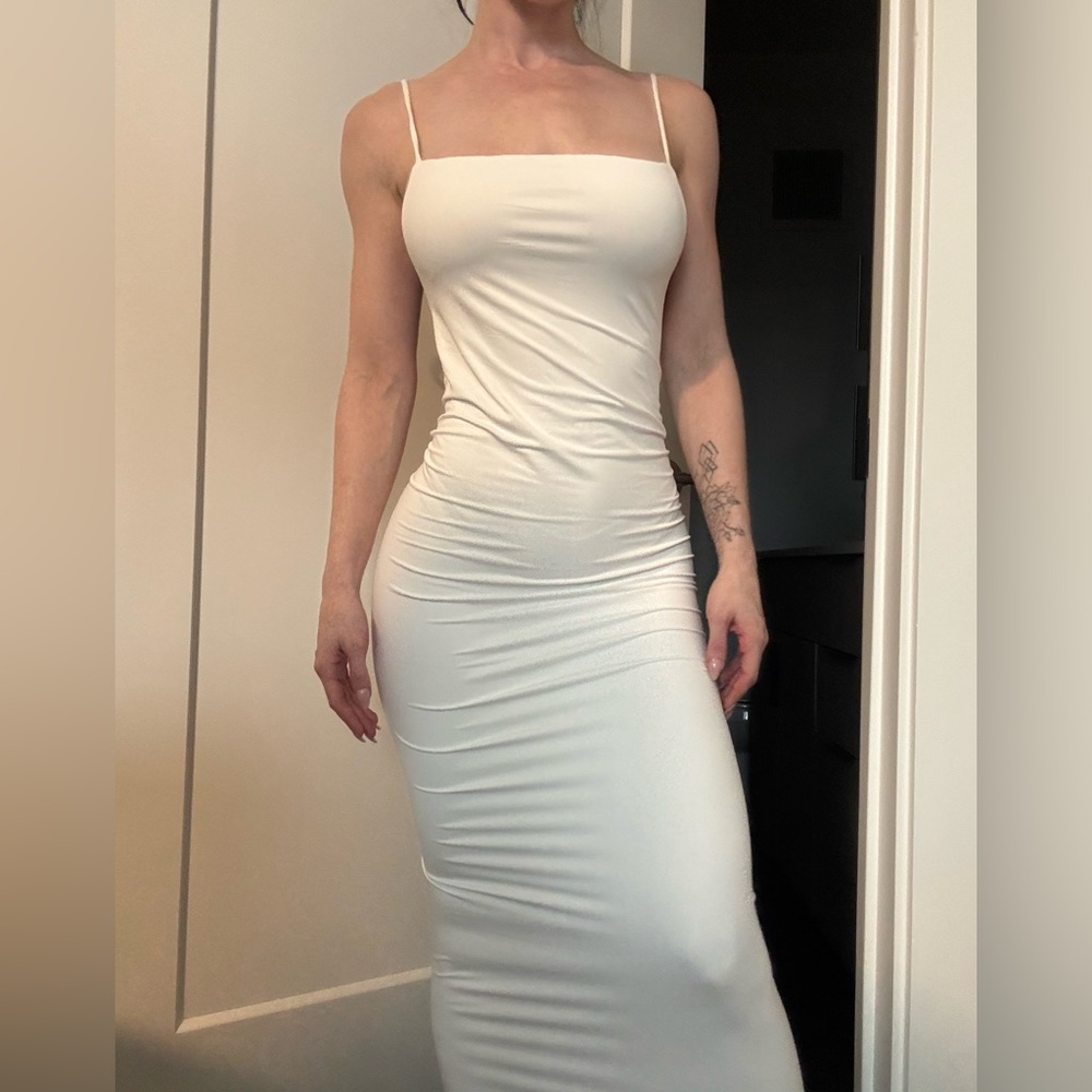 Elegant White Spaghetti Strap Dress